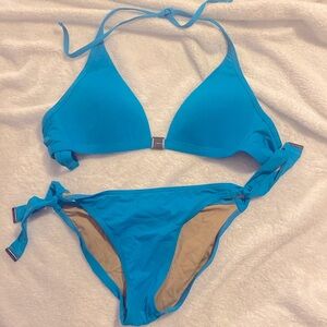 Swim suit Calvin Kline! Size small bottoms size large top!